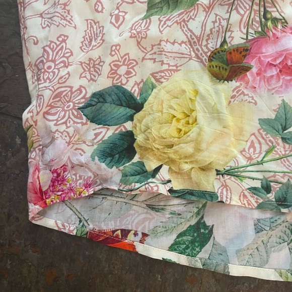 Johnny Was Los Angeles rayon V Neck Top flowy size small - Picture 8 of 8